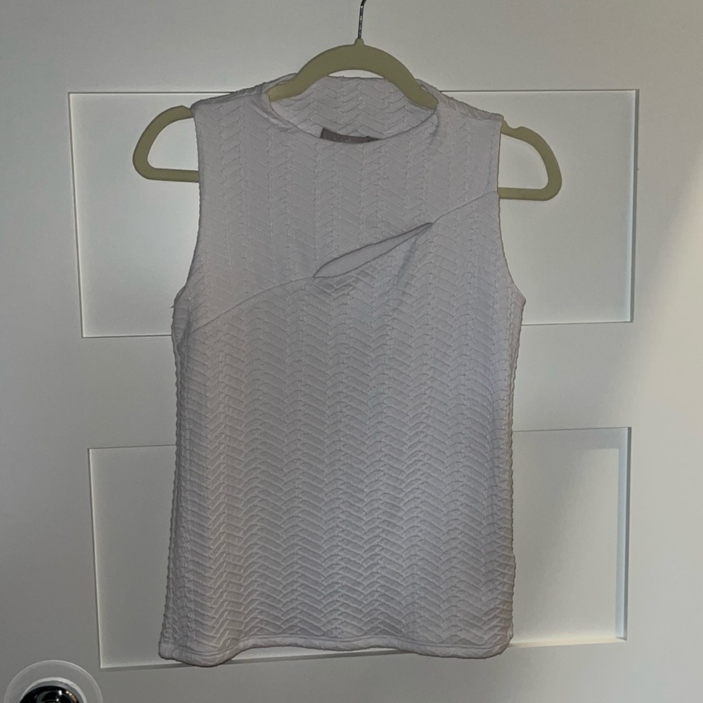 Buckle tank